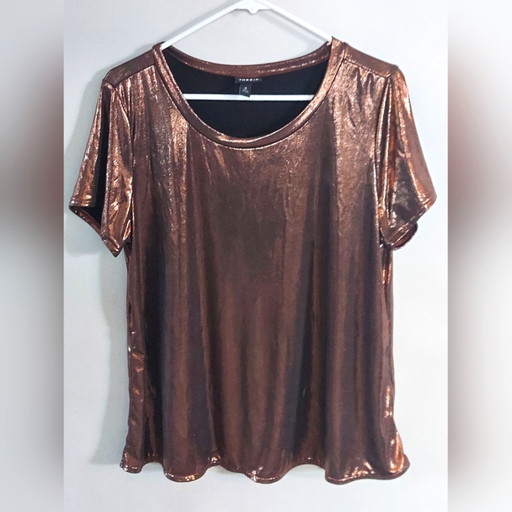 Metallic top